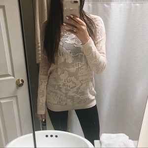 soft pink lightweight long sleeve 💕